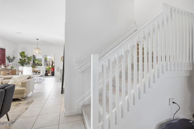 2605 SE 10th St 2605, Homestead, FL 33035