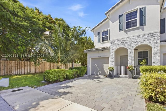 2605 SE 10th St 2605, Homestead, FL 33035
