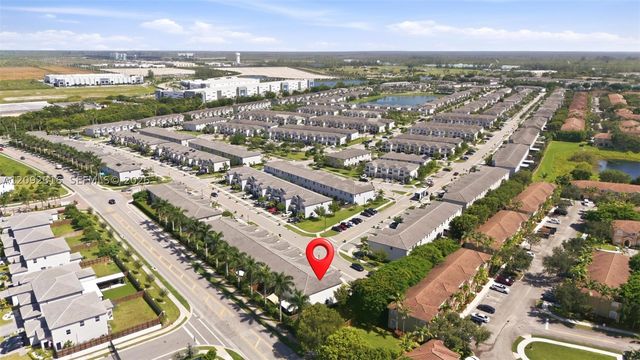 2605 SE 10th St 2605, Homestead, FL 33035