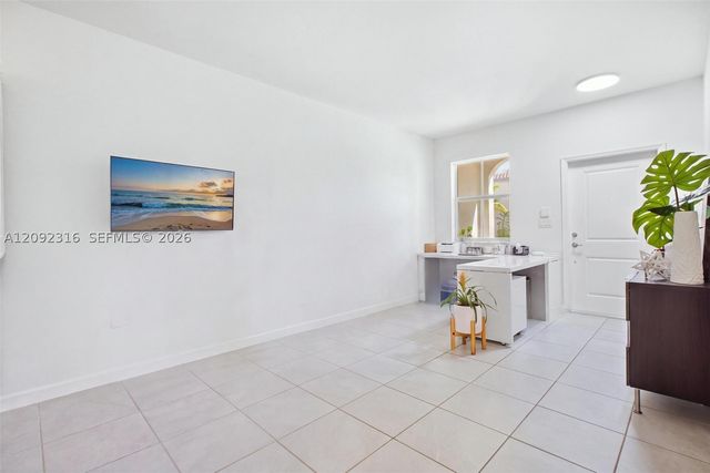 2605 SE 10th St 2605, Homestead, FL 33035