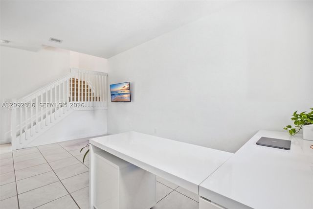 2605 SE 10th St 2605, Homestead, FL 33035