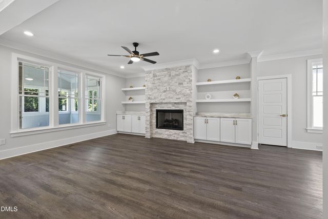 613 Darian Woods Drive, Holly Springs, NC 27540