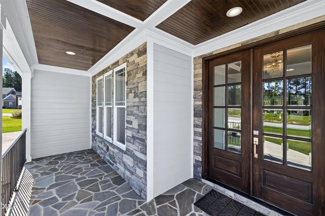 613 Darian Woods Drive, Holly Springs, NC 27540