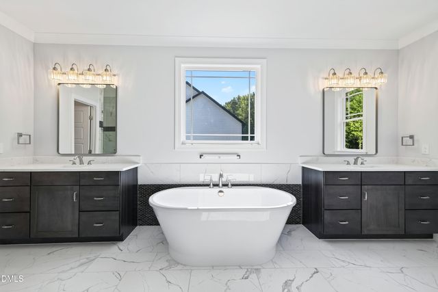 613 Darian Woods Drive, Holly Springs, NC 27540