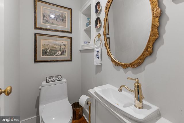 210 PRINCE ST, Alexandria, VA 22314