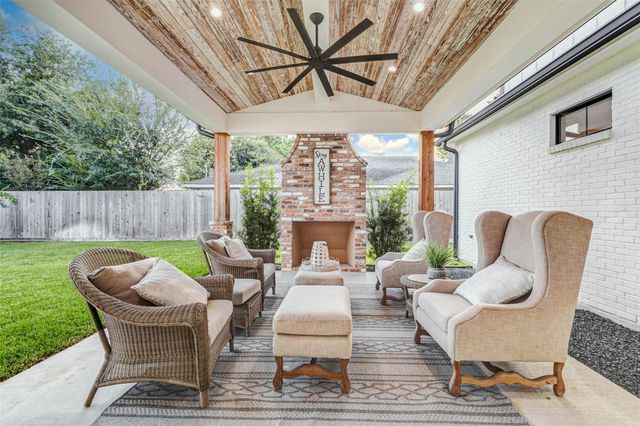 2103 Brimberry Street, Houston, TX 77018