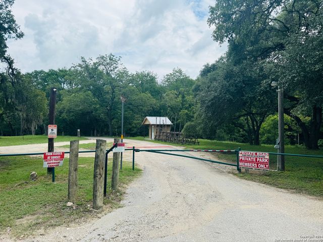 440 Cedar Springs, Spring Branch, TX 78070