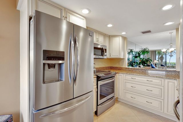 5055 N Highway A1a 205, Hutchinson Island, FL 34949