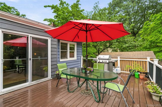 4 Forest Knoll Drive, Suffern, NY 10901