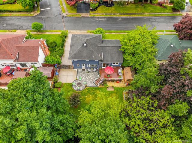 4 Forest Knoll Drive, Suffern, NY 10901