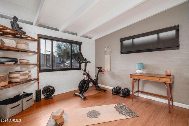 5809 N 10th Street, Phoenix, AZ 85014