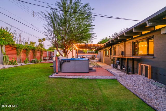 5809 N 10th Street, Phoenix, AZ 85014
