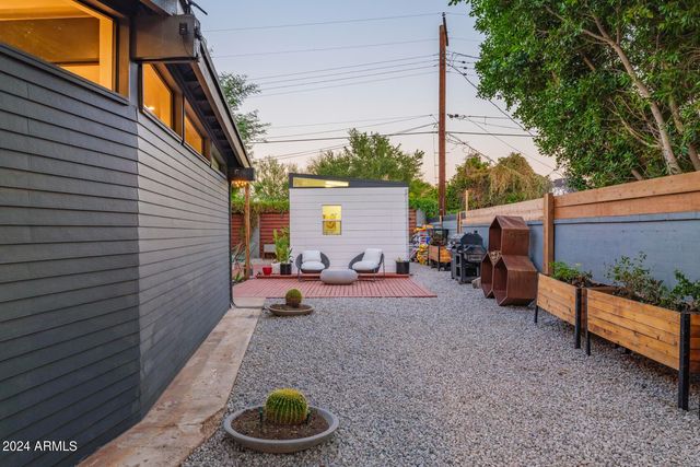 5809 N 10th Street, Phoenix, AZ 85014