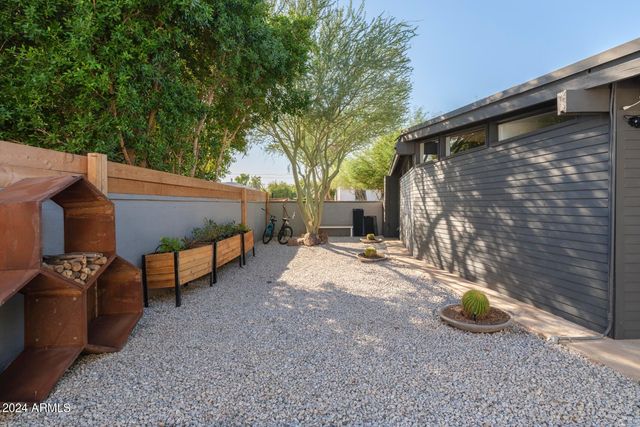 5809 N 10th Street, Phoenix, AZ 85014
