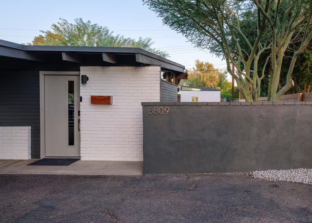 5809 N 10th Street, Phoenix, AZ 85014