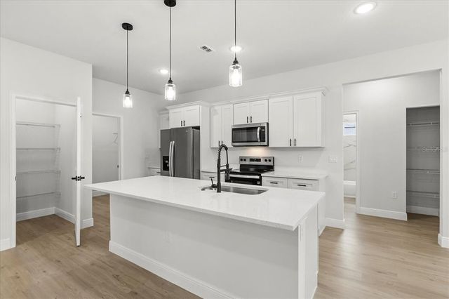 17485 SW 41ST CIR, Ocala, FL 34473