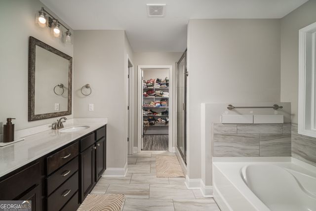315 Creek Ridge Drive, Warner Robins, GA 31088