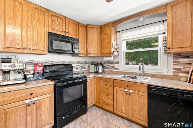 134 Croft Drive, Manchester, CT 06042