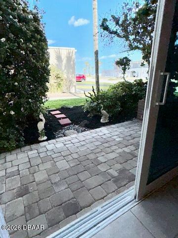2810 Ocean Shore Blvd Apt 2, Ormond Beach, FL 32176