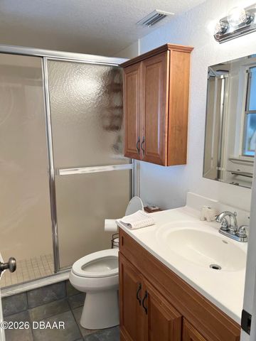 2810 Ocean Shore Blvd Apt 2, Ormond Beach, FL 32176