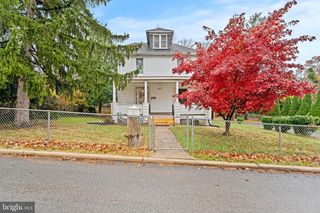 5703 SEYMOUR AVE, Baltimore, MD 21206