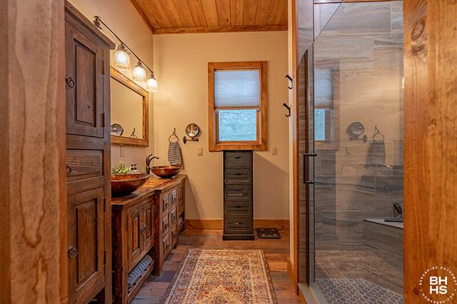 773 Bartlett Carry Road, Saranac Lake, NY 12983