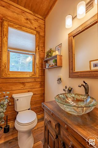 773 Bartlett Carry Road, Saranac Lake, NY 12983