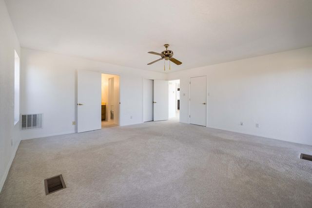 12505 Wilshire Avenue NE, Albuquerque, NM 87122