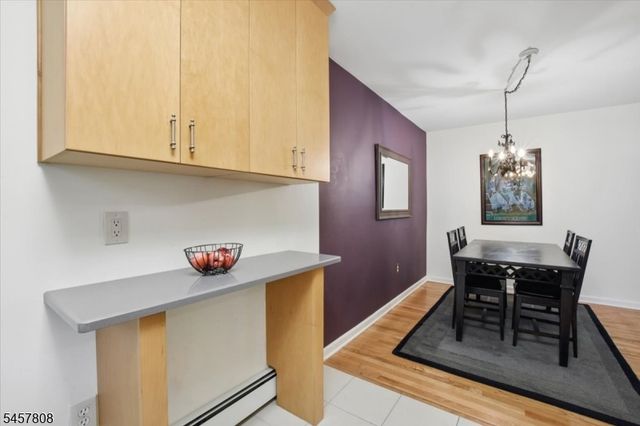 320 South St E, Morristown Town, NJ 07960