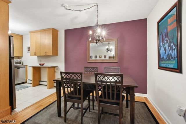 320 South St E, Morristown Town, NJ 07960