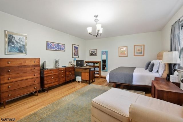 320 South St E, Morristown Town, NJ 07960