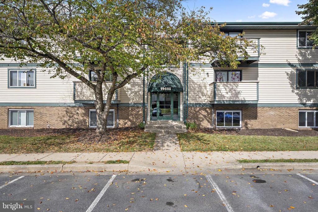 19605 GUNNERS BRANCH RD #D 2-0214, Germantown, MD 20876