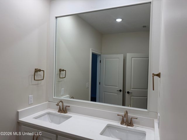 107 Colebrooke Cove, Florence, MS 39073