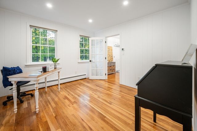 11 Lawndale Rd, Tyngsborough, MA 01879
