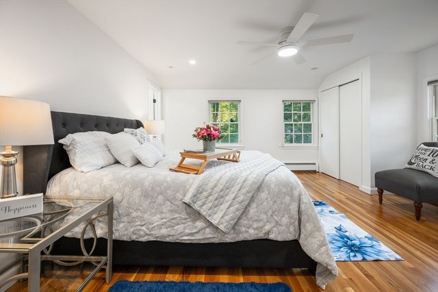 11 Lawndale Rd, Tyngsborough, MA 01879