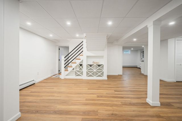 11 Lawndale Rd, Tyngsborough, MA 01879