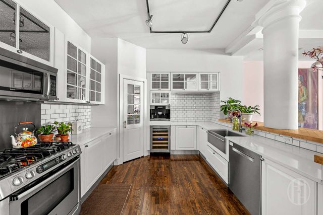 116 W 14th St Apt 8N, New York City, NY 10011