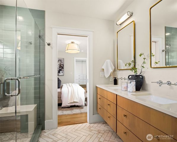 6302 15th Avenue NE, Seattle, WA 98115