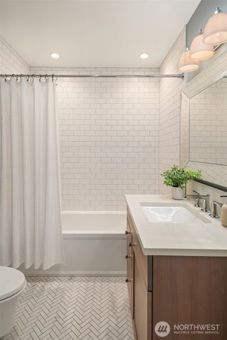 6302 15th Avenue NE, Seattle, WA 98115