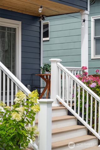 6302 15th Avenue NE, Seattle, WA 98115