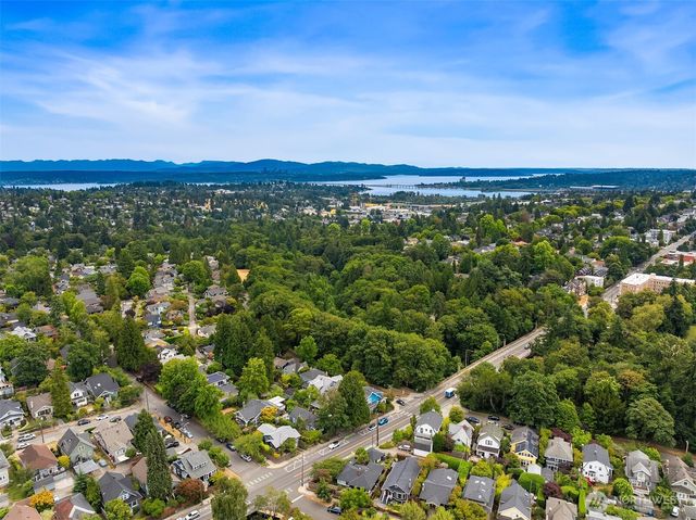 6302 15th Avenue NE, Seattle, WA 98115