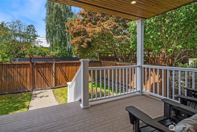 6302 15th Avenue NE, Seattle, WA 98115