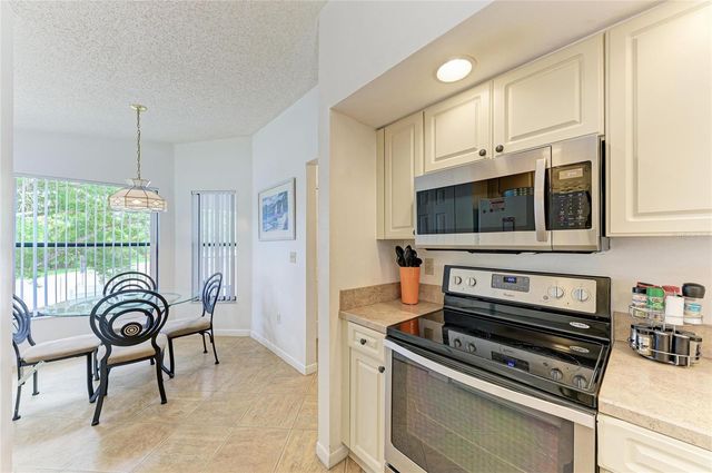 4320 47TH AVENUE W 204, Bradenton, FL 34210