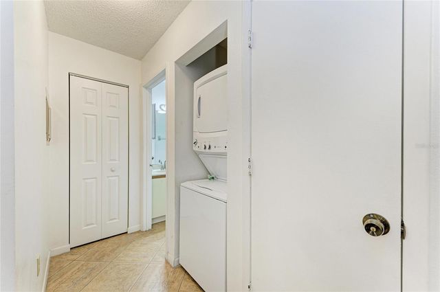 4320 47TH AVENUE W 204, Bradenton, FL 34210