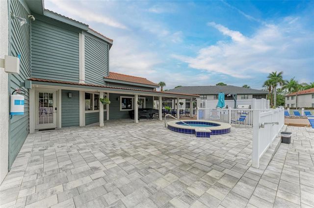 4320 47TH AVENUE W 204, Bradenton, FL 34210