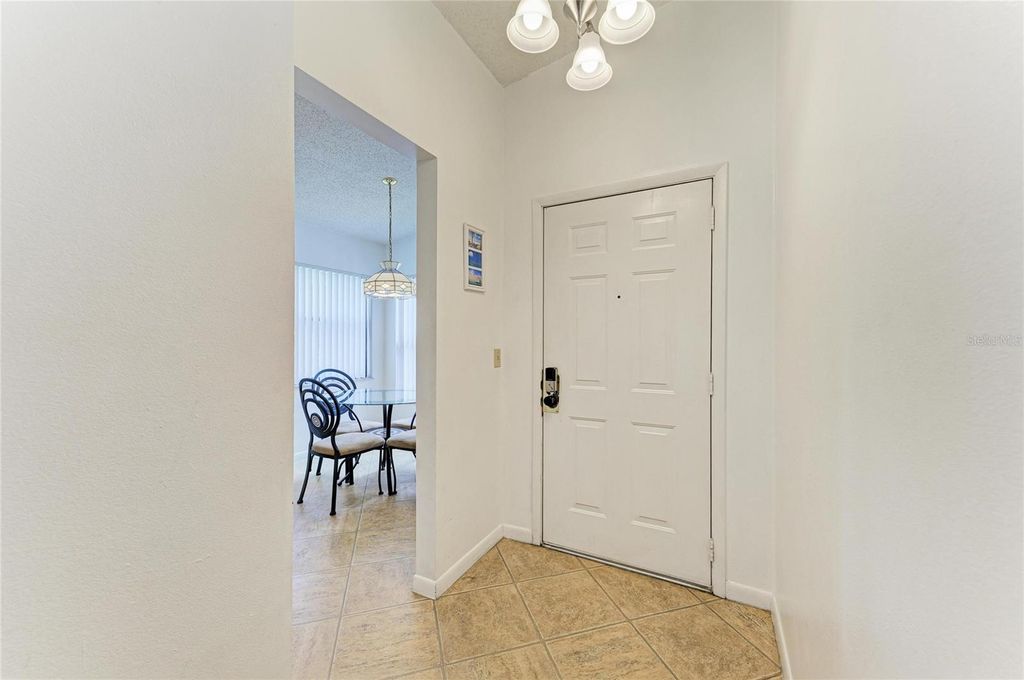 Image 11 of property listing at 4320 47TH AVENUE W 204, Bradenton, FL 34210
