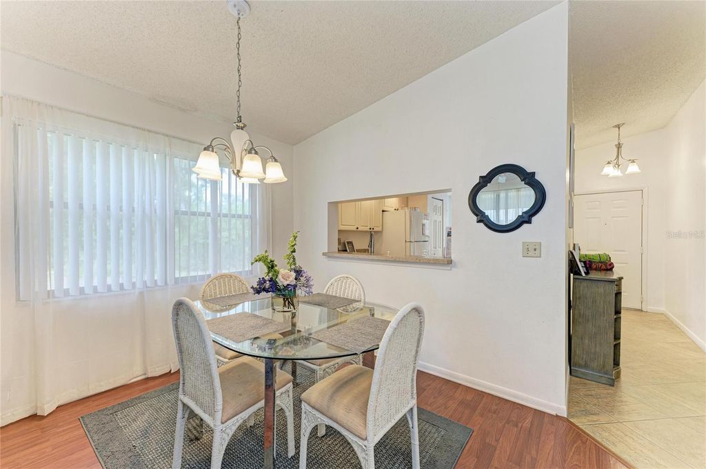 Image 17 of property listing at 4320 47TH AVENUE W 204, Bradenton, FL 34210