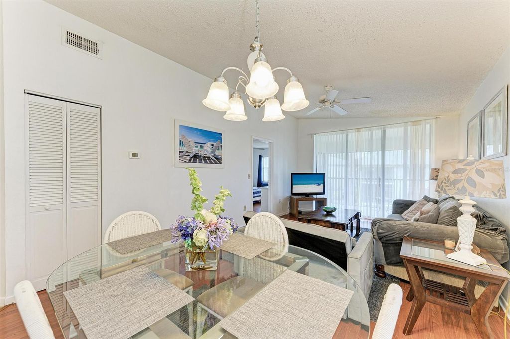 Image 18 of property listing at 4320 47TH AVENUE W 204, Bradenton, FL 34210