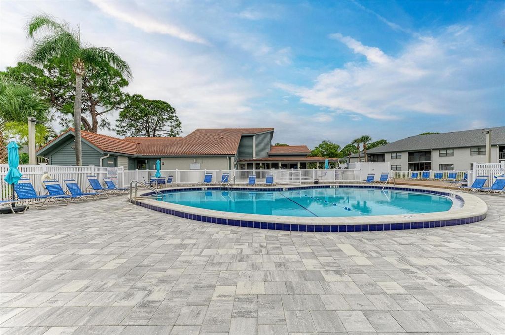 Image 56 of property listing at 4320 47TH AVENUE W 204, Bradenton, FL 34210