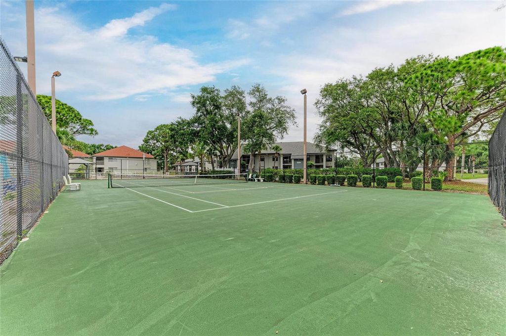 Image 63 of property listing at 4320 47TH AVENUE W 204, Bradenton, FL 34210